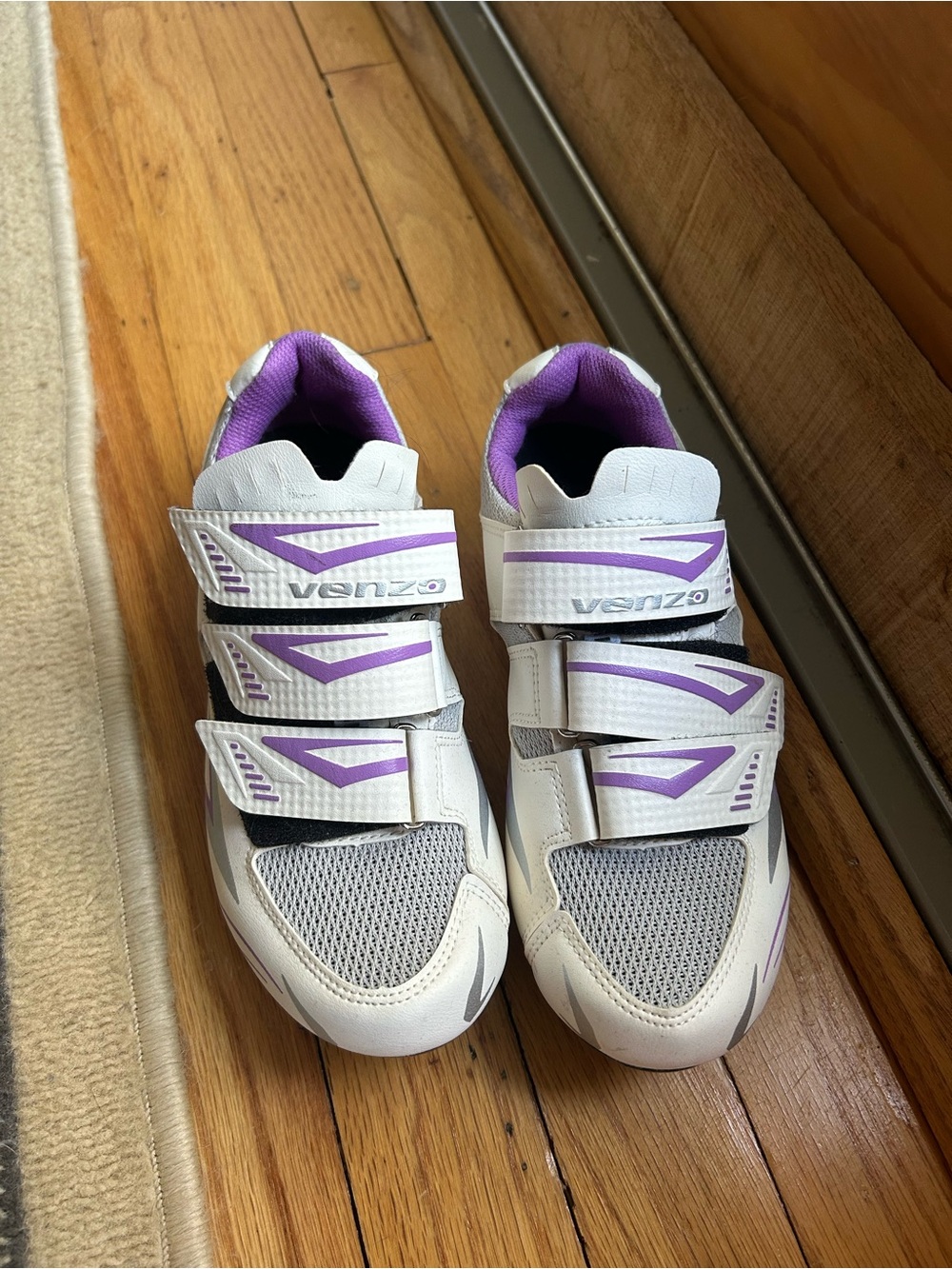 Venzo Women's White and Purple Cycling Shoes with Triple-Strap Fit